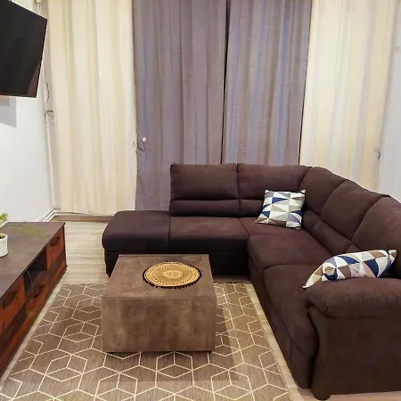 Intown كونستانتا